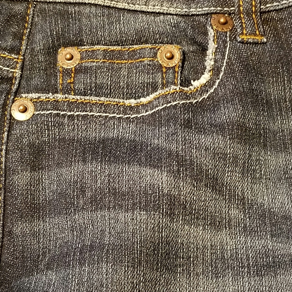 DKNY SOHO Straight Leg Jeans - Picture 8 of 12